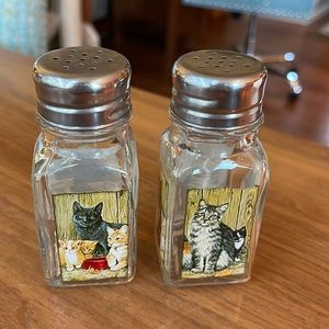 Vintage Cat Salt and Pepper Shakers